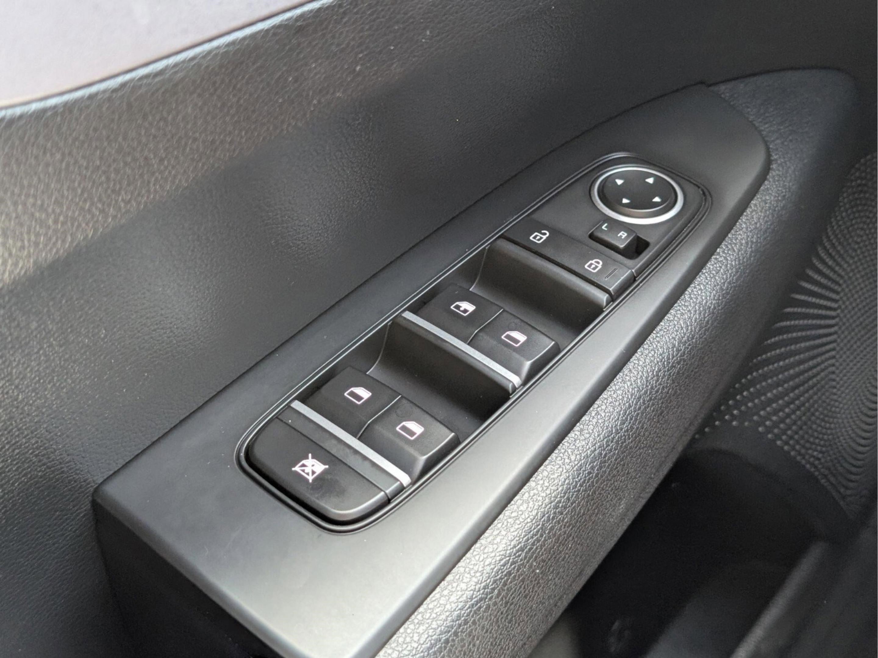 Used 2024 Kia Forte LXS FWD image 19