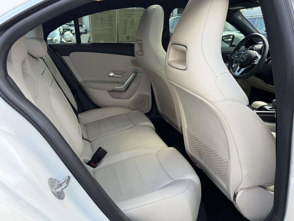 Used 2020 Mercedes-Benz CLA 250 image 13