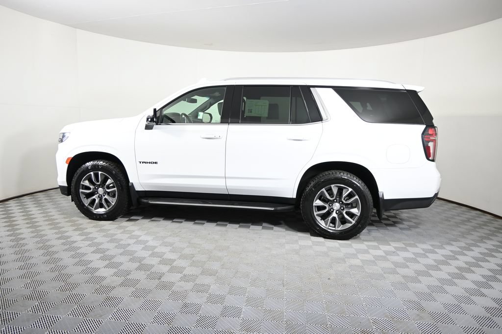 Used 2022 Chevrolet Tahoe LT w/ Luxury Package AWD/4WD image 3
