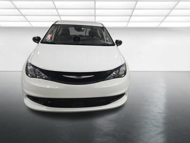 Used 2024 Chrysler Voyager LX FWD image 9