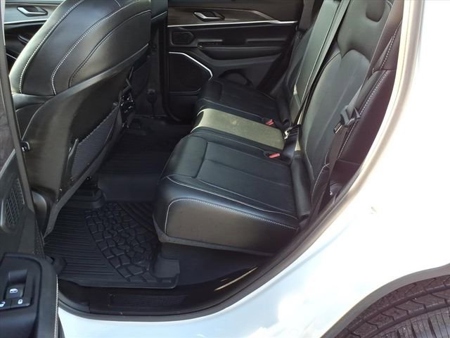 Used 2022 Jeep Grand Cherokee Limited 4xe w/ Luxury Tech Group II image 12