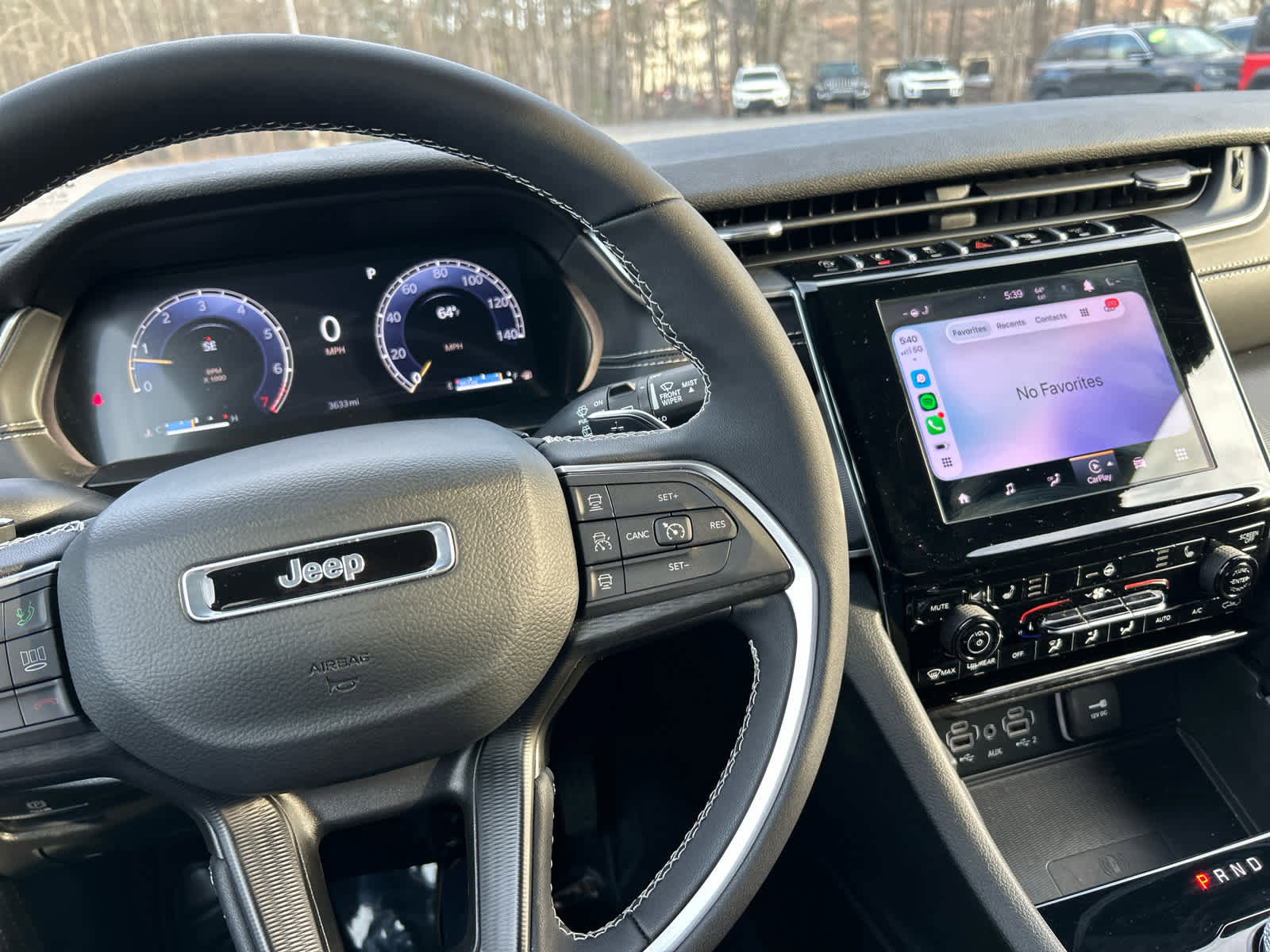 Used 2025 Jeep Grand Cherokee 4WD image 23