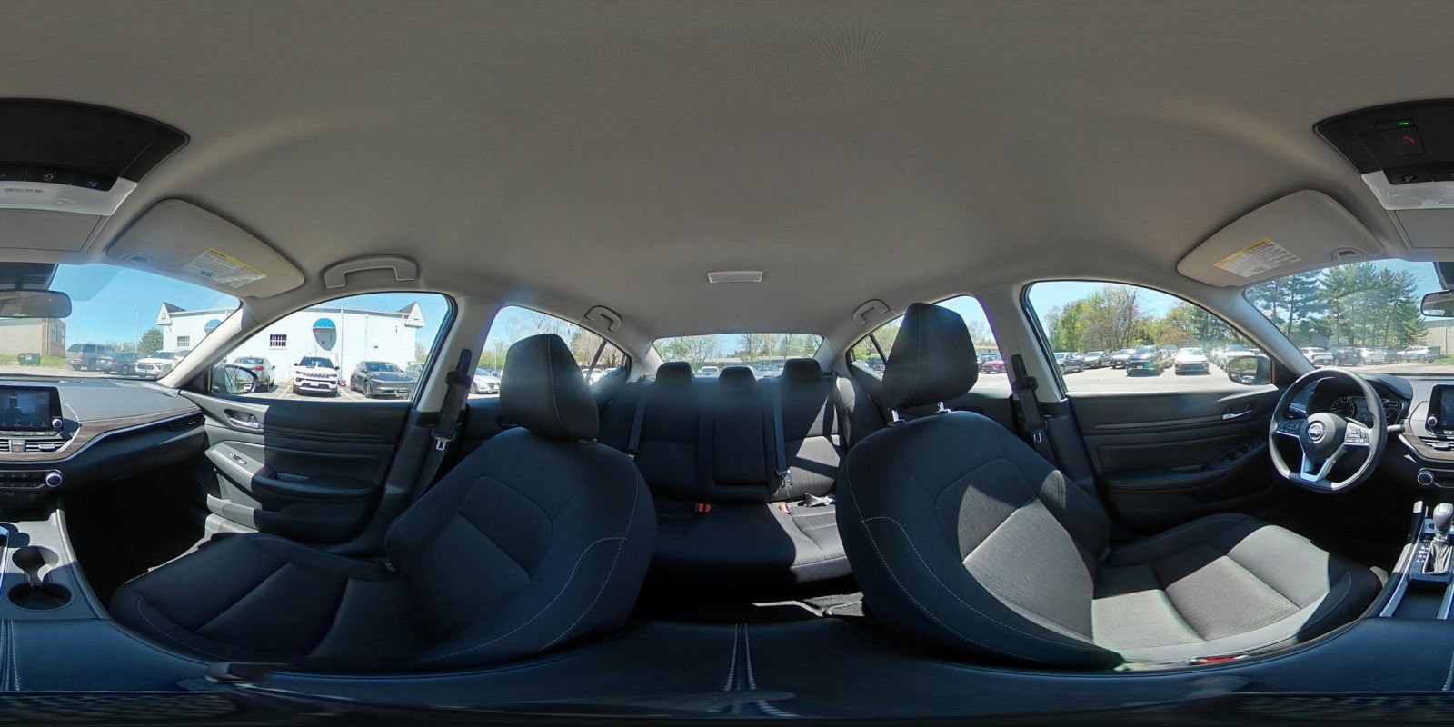 Used 2025 Nissan Altima 2.5 SV FWD image 40