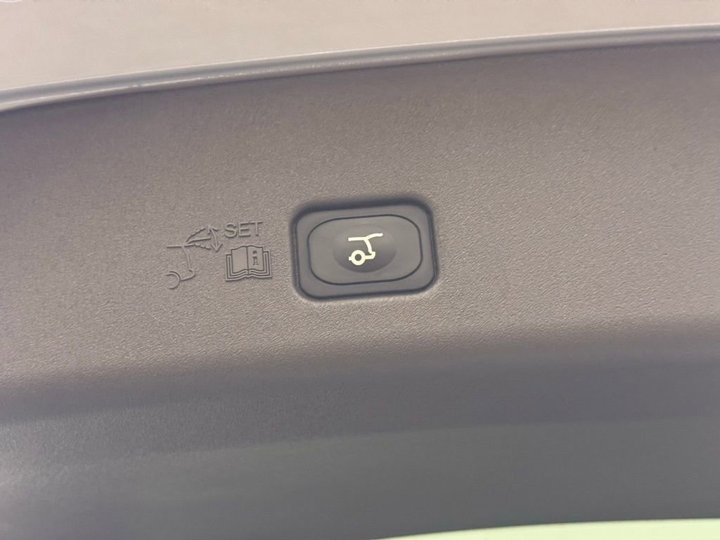 New 2026 Lincoln Nautilus Black Label w/ Jet Appearance Package AWD/4WD image 62