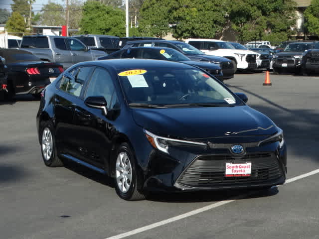 Used 2023 Toyota Corolla LE w/ Carpet Mat Package (TMS) image 2