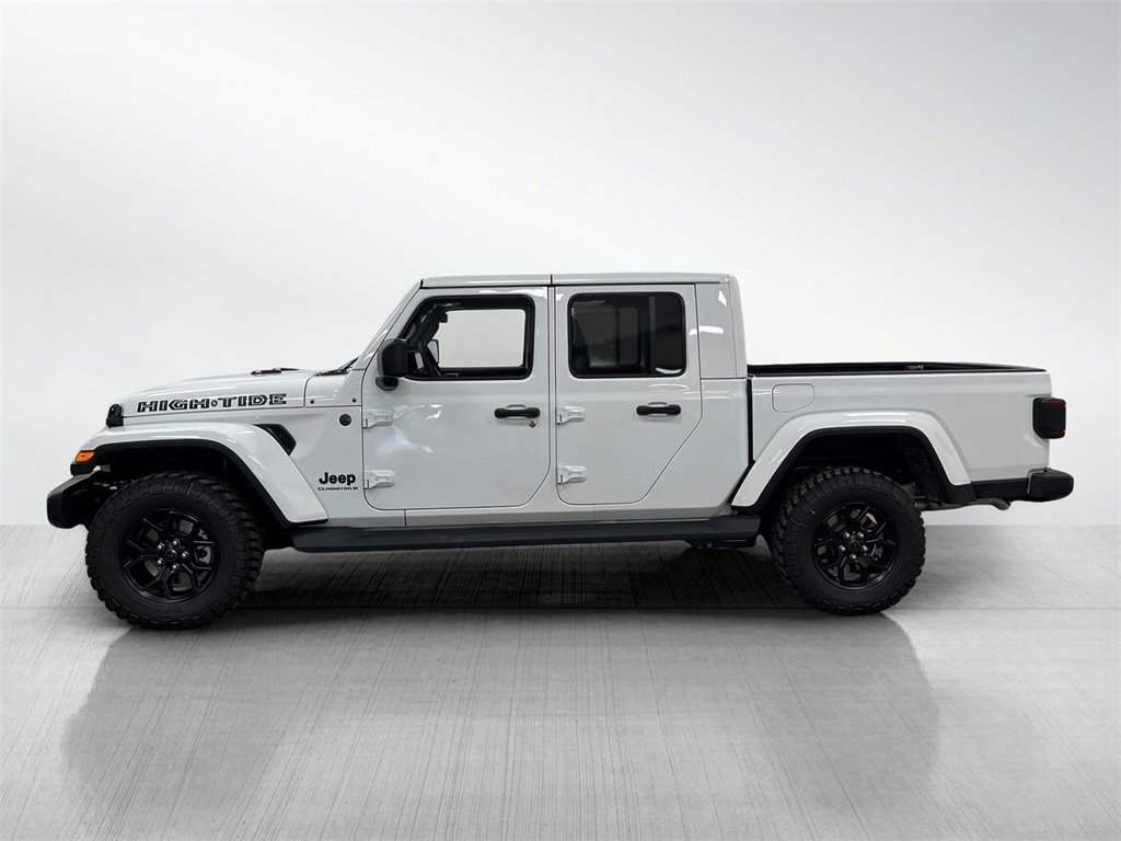 New 2025 Jeep Gladiator Sport image 3