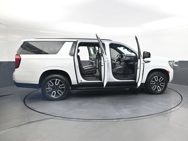 Used 2021 GMC Yukon XL AT4 w/ Rear Media and Nav Package AWD/4WD image 43