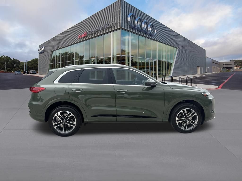 Certified 2025 Audi Q5 Premium w/ Convenience Package AWD/4WD image 4