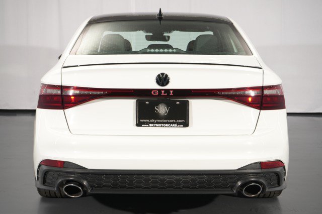 Used 2025 Volkswagen Jetta GLI Autobahn FWD image 13