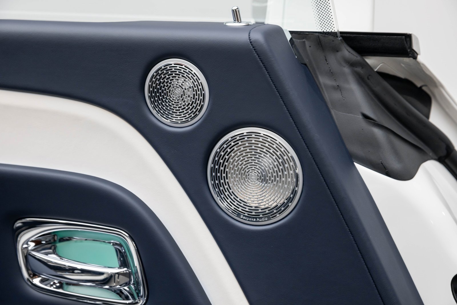 New 2026 Rolls-Royce Spectre image 45