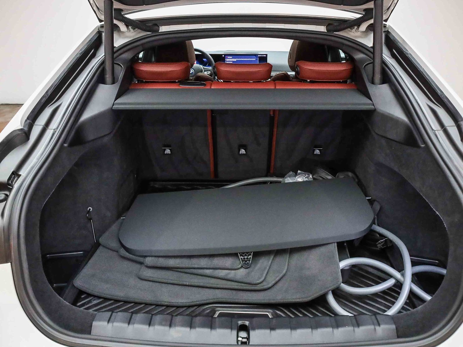 Certified 2023 BMW i4 eDrive35 w/ Premium Package image 27