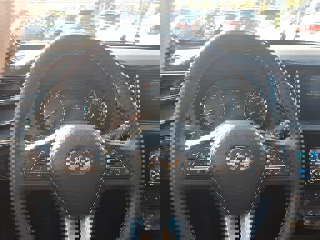 Certified 2025 INFINITI QX55 Luxe w/ Cargo Package image 24