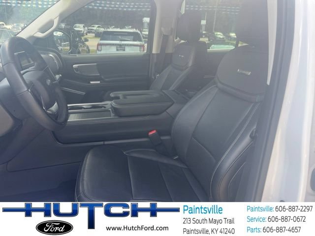 Used 2025 Ford Expedition Platinum AWD/4WD image 25