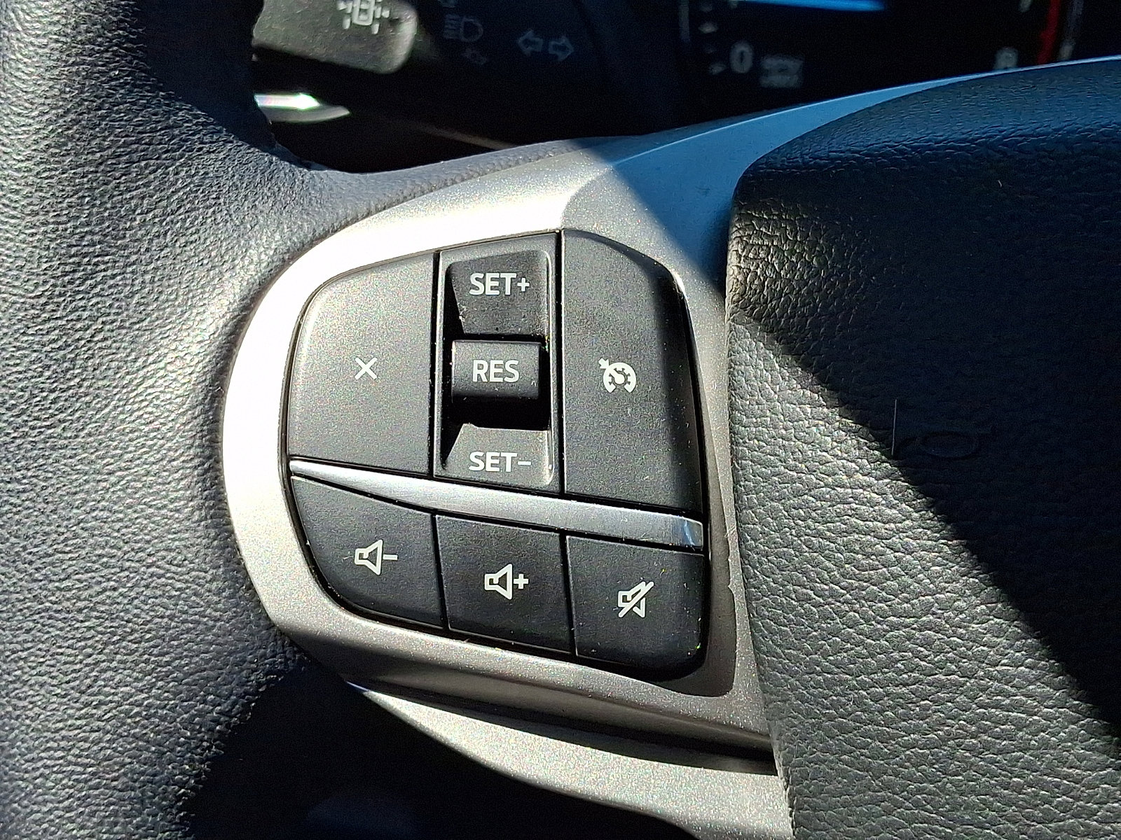 Certified 2023 Ford Explorer XLT w/ Equipment Group 202A image 24