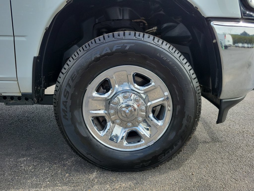 Used 2024 RAM 2500 Tradesman w/ Chrome Appearance Group AWD/4WD image 19