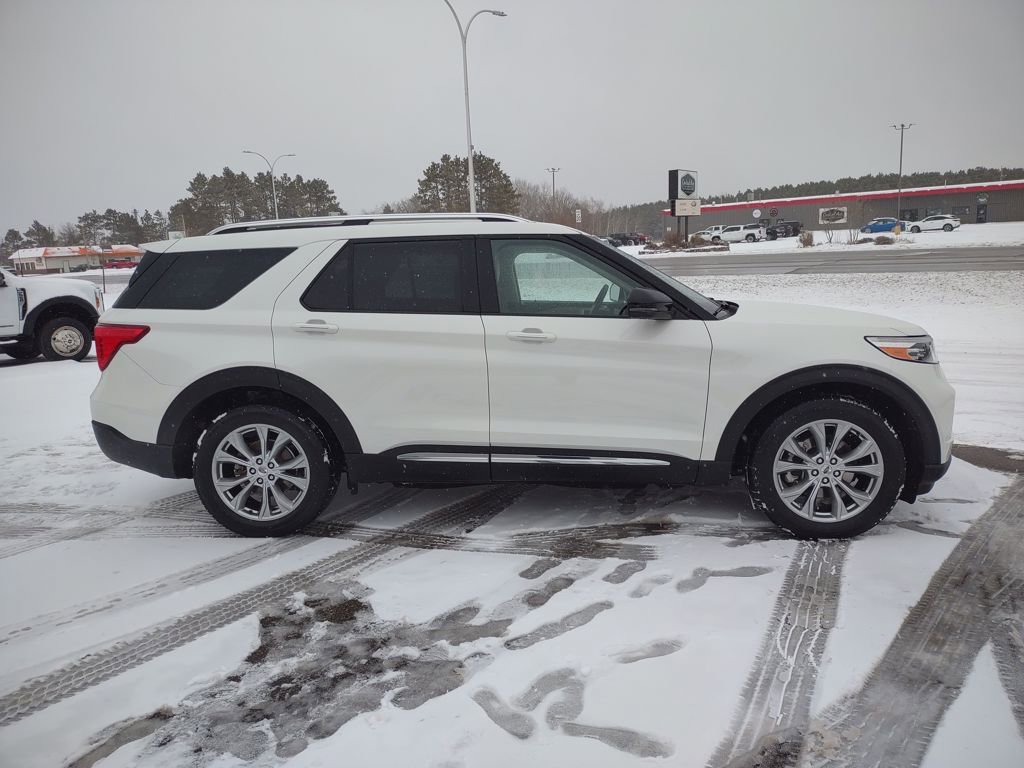 Used 2020 Ford Explorer Limited w/ Class III Trailer Tow Package image 11