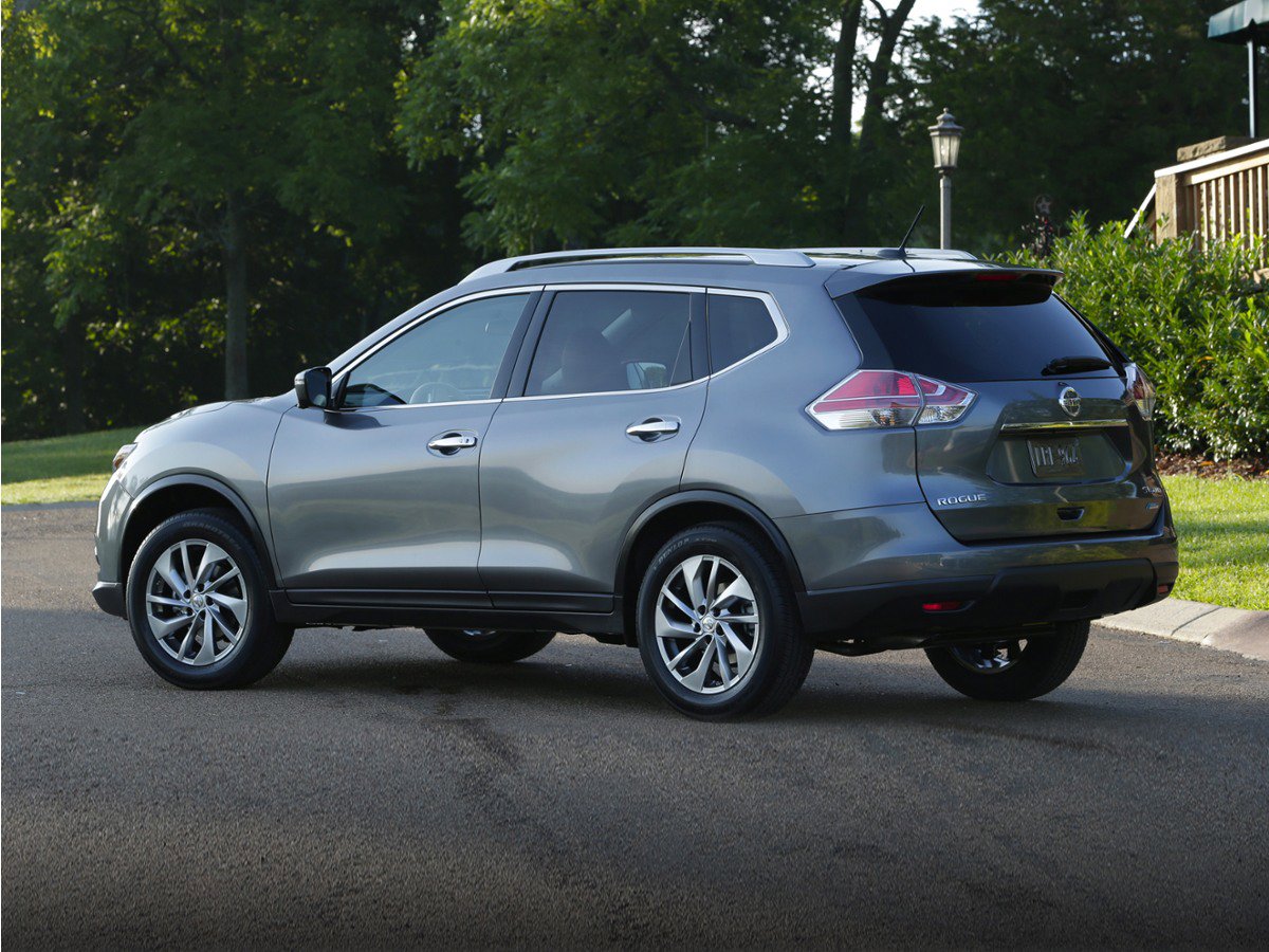 Used 2016 Nissan Rogue SV w/ SV Premium Package AWD/4WD image 1