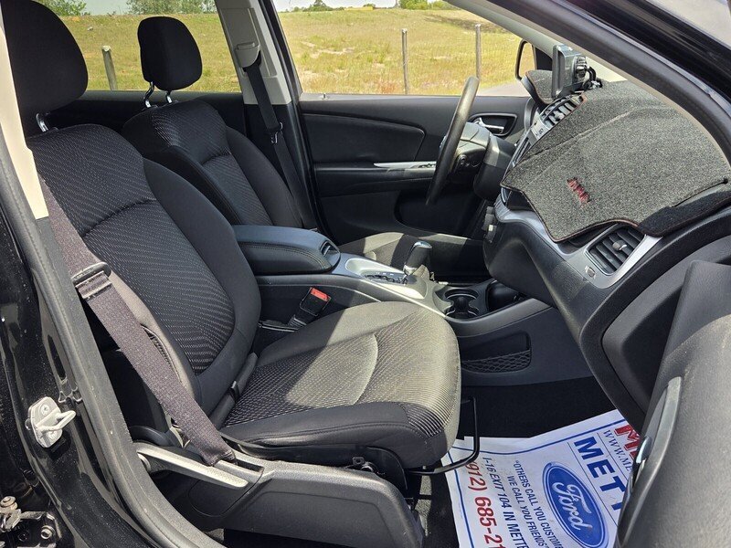 Used 2014 Dodge Journey SXT w/ Flexible Seating Group FWD image 16