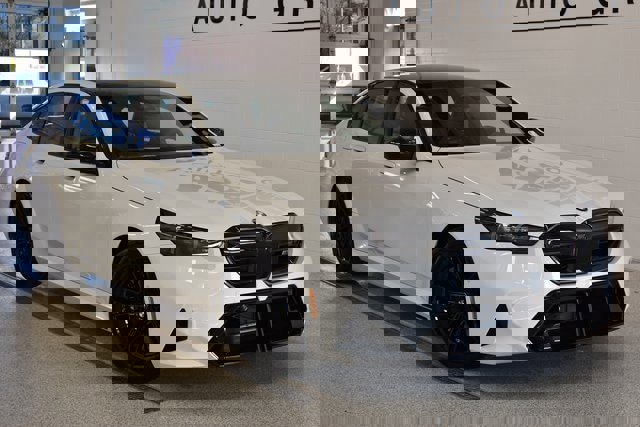 New 2026 BMW M5 w/ Executive Package image 1