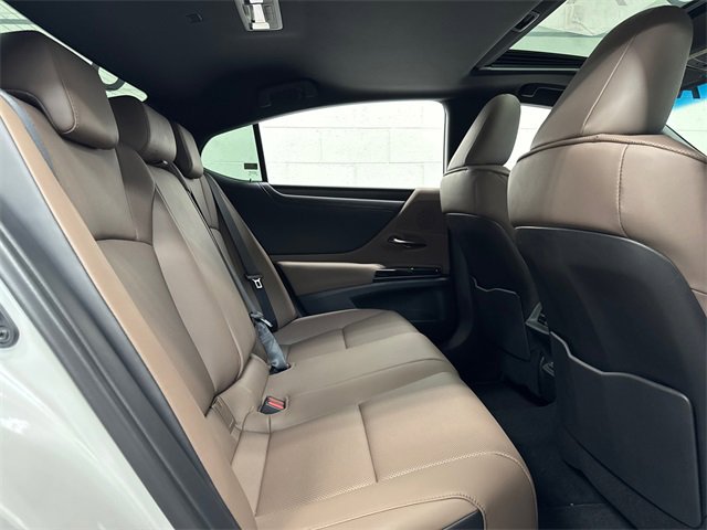 New 2025 Lexus ES 350 w/ Premium Package image 8