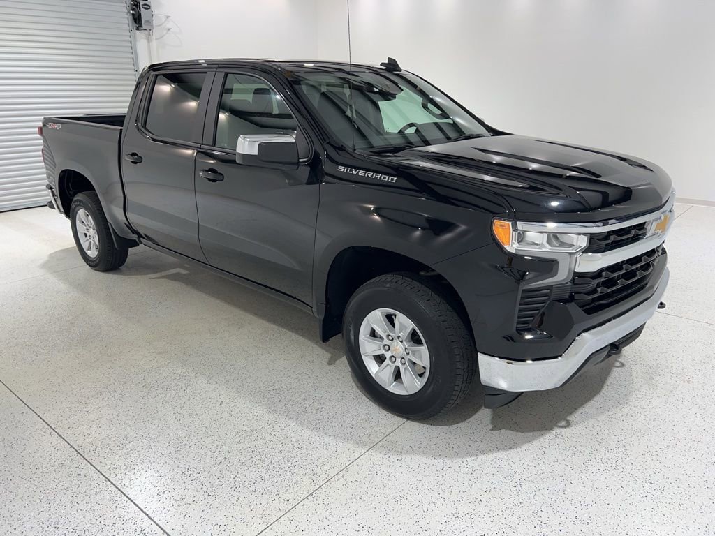 Used 2025 Chevrolet Silverado 1500 LT image 7