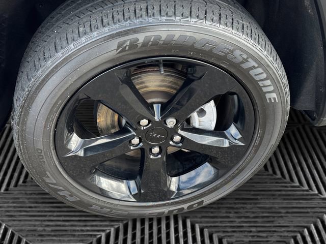 Used 2023 Jeep Grand Cherokee Altitude image 9