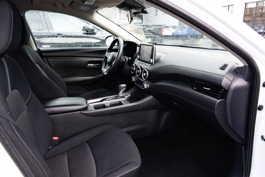 Used 2023 Nissan Sentra SV FWD image 24