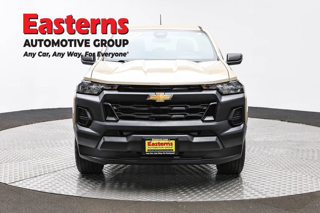 Used 2023 Chevrolet Colorado W/T image 2