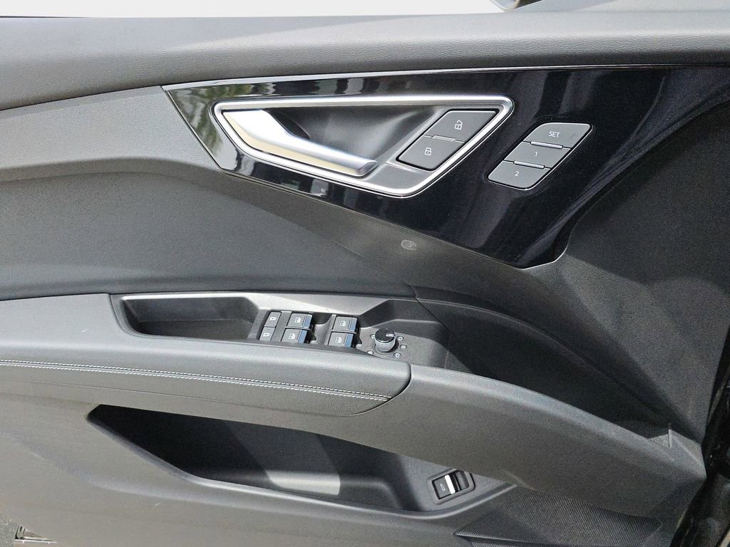 Certified 2023 Audi Q4 e-tron Premium Plus w/ Premium Plus RWD image 18