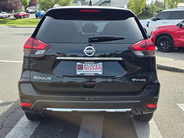 Used 2018 Nissan Rogue SV AWD/4WD image 6
