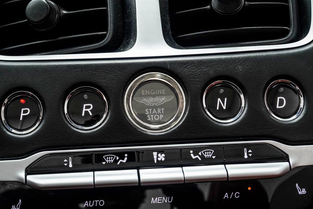 Used 2019 Aston Martin DB11 Volante image 30