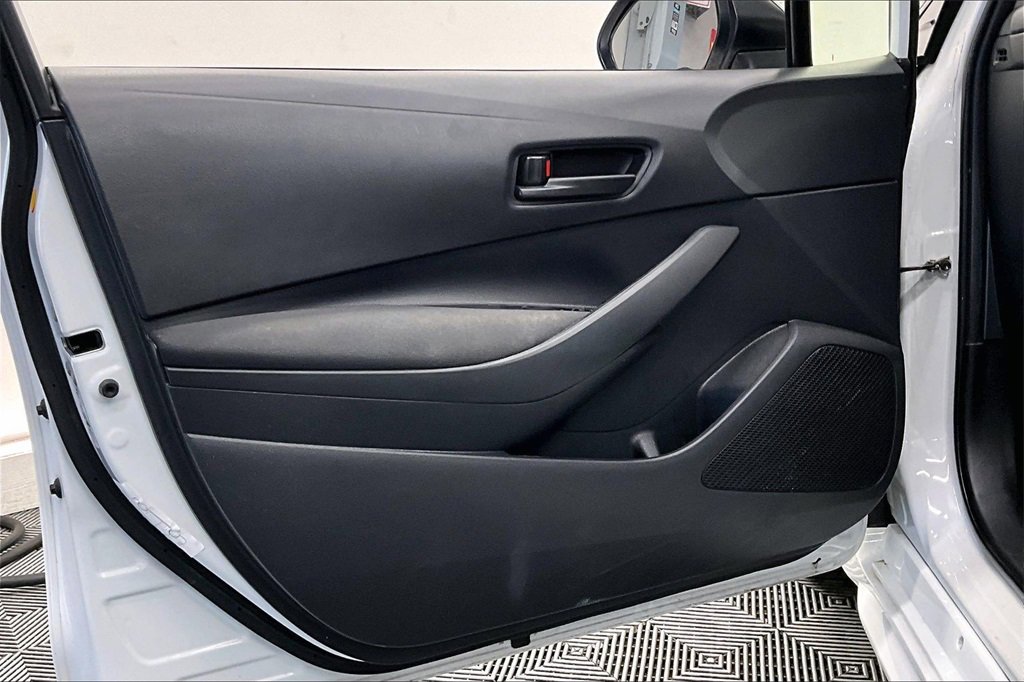 Used 2023 Toyota Corolla LE image 24