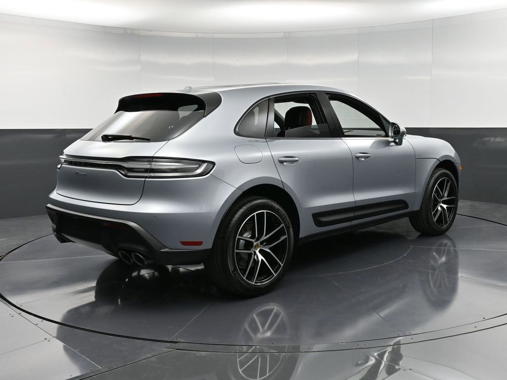 New 2026 Porsche Macan image 8