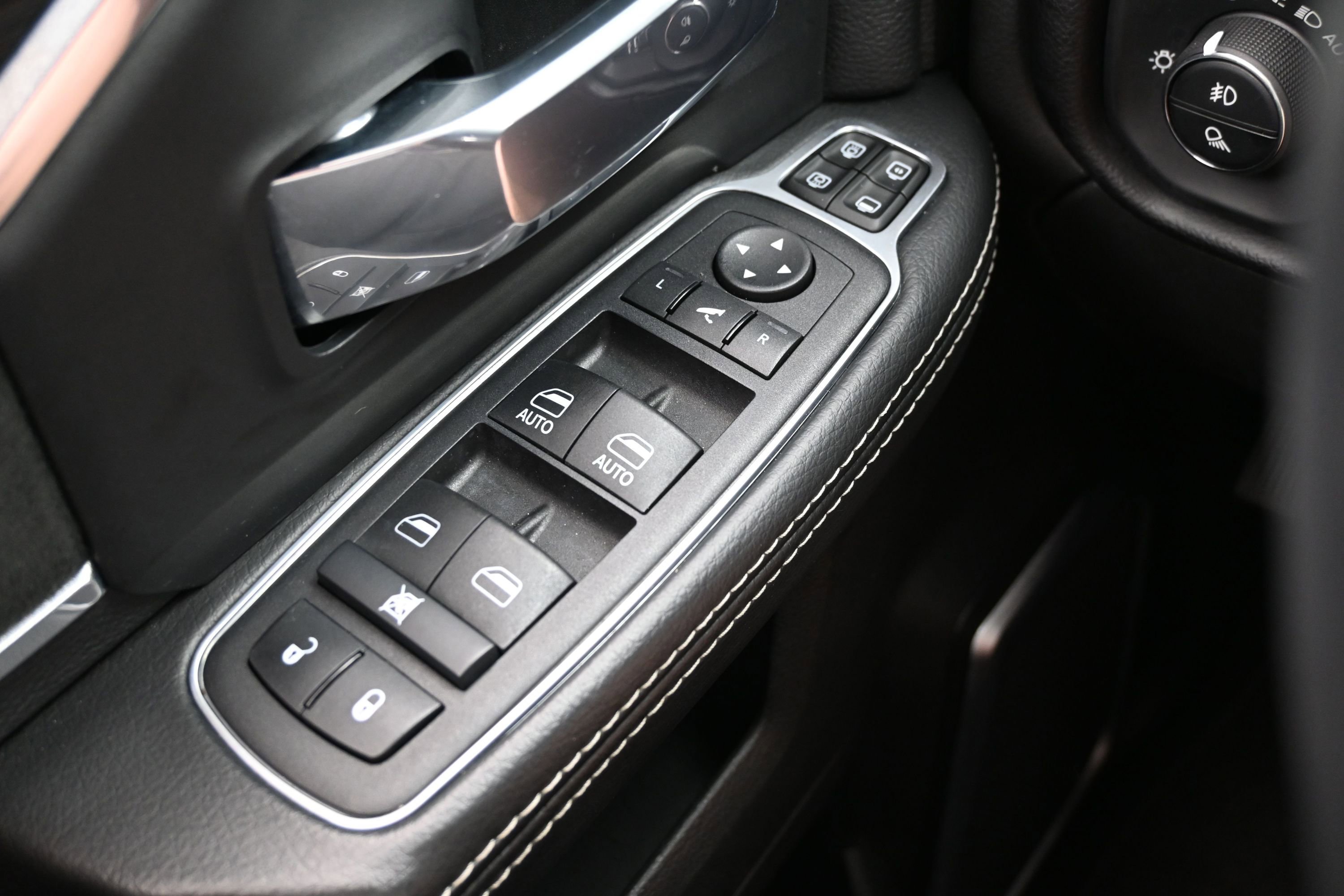 Used 2024 RAM 3500 Laramie w/ Night Edition AWD/4WD image 25