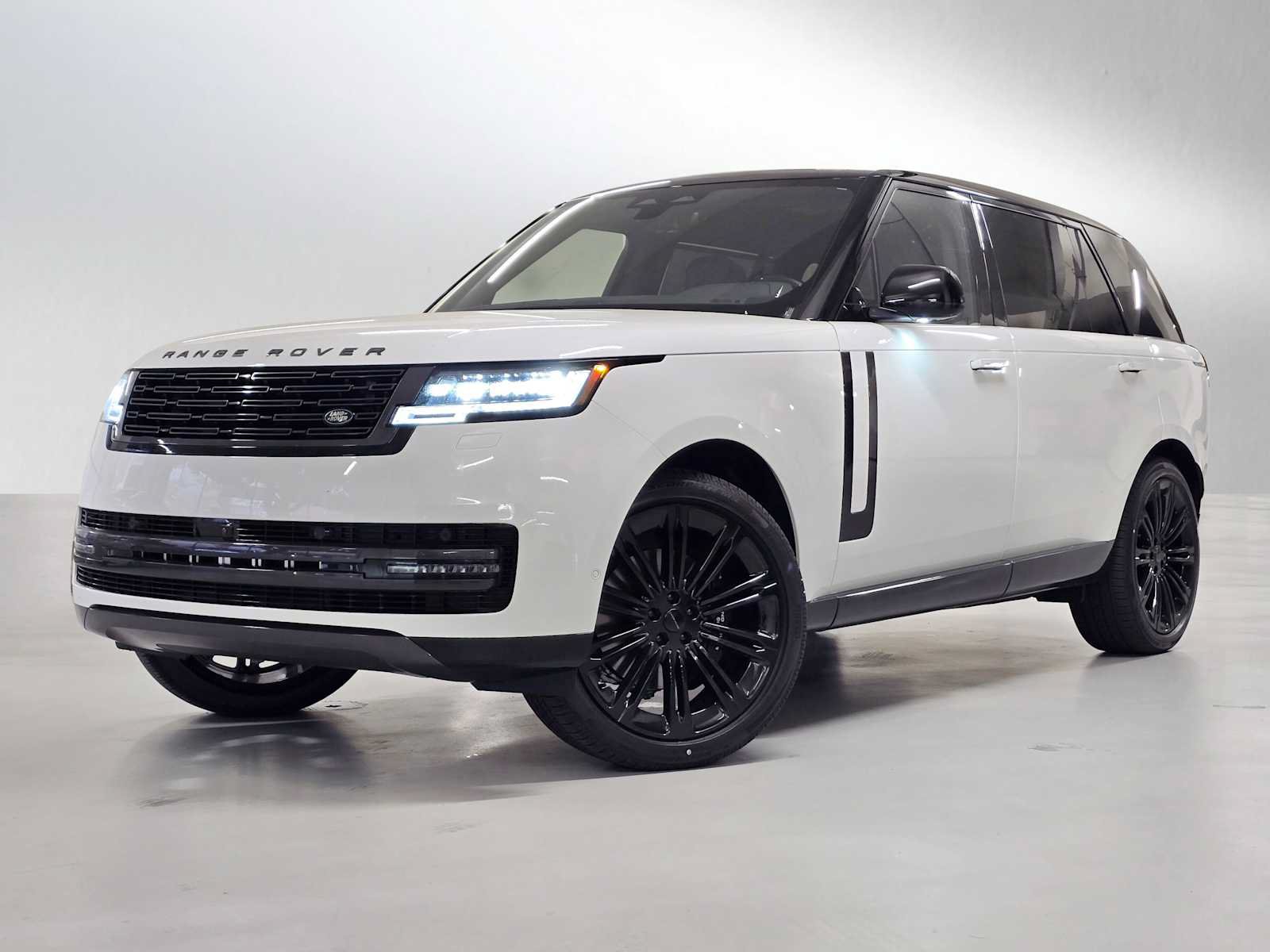 New 2026 Land Rover Range Rover Long Wheelbase SE