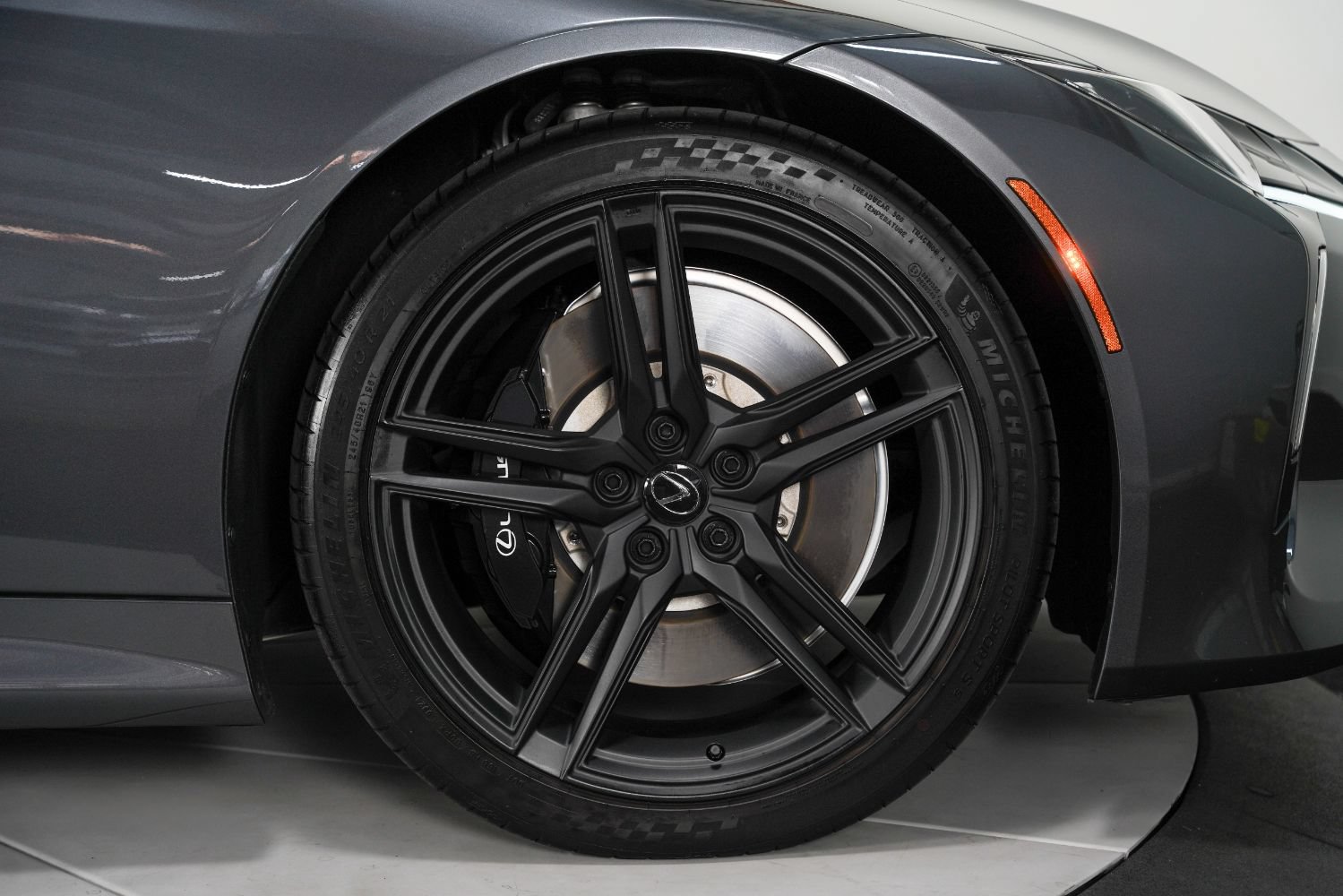 Used 2025 Lexus LC 500 Convertible w/ Bespoke Build Package RWD image 26