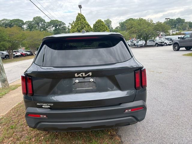 Used 2023 Kia Sorento LX FWD image 20