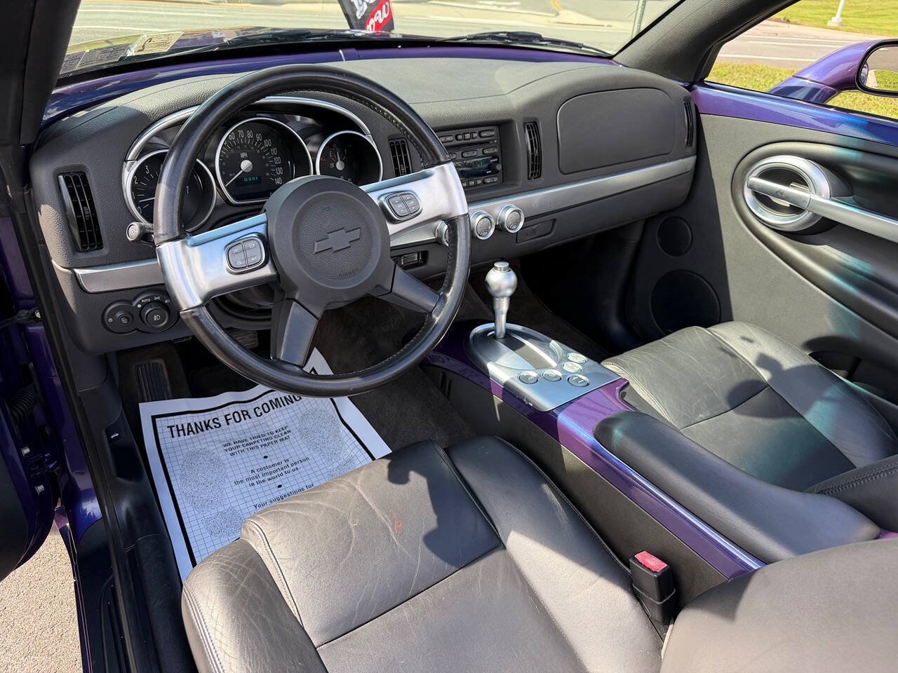 Used 2004 Chevrolet SSR w/ Preferred Equipment Group RWD image 17