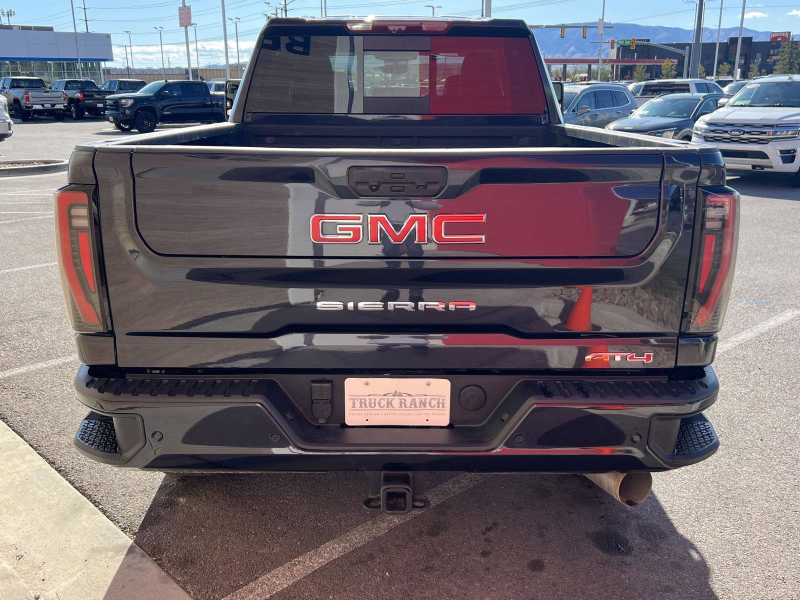 Used 2024 GMC Sierra 3500 AT4 w/ AT4 Premium Plus Package image 7
