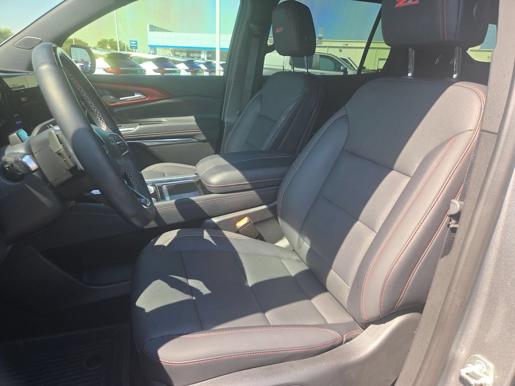Certified 2025 Chevrolet Traverse Z71 w/ Enhanced Driving Package AWD/4WD image 10