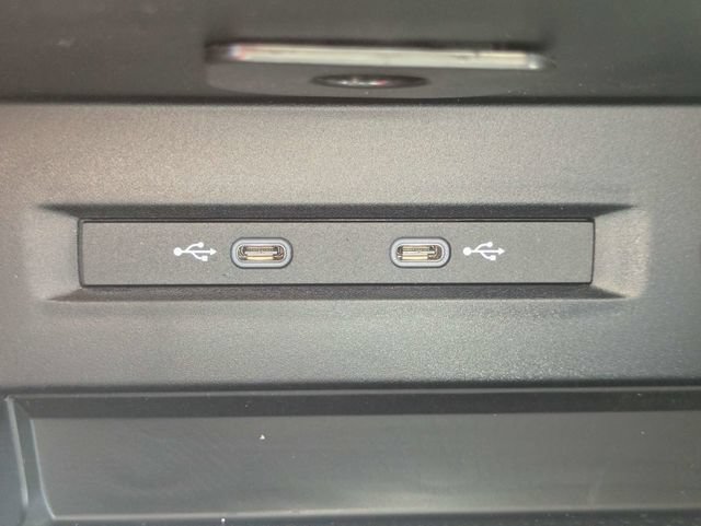 New 2026 Volkswagen Taos SE AWD/4WD image 24