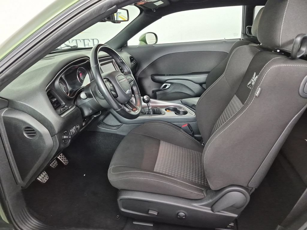 Used 2022 Dodge Challenger R/T Scat Pack RWD image 16