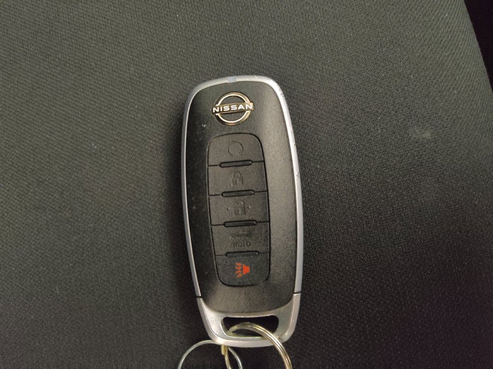 Used 2025 Nissan Sentra SV FWD image 32
