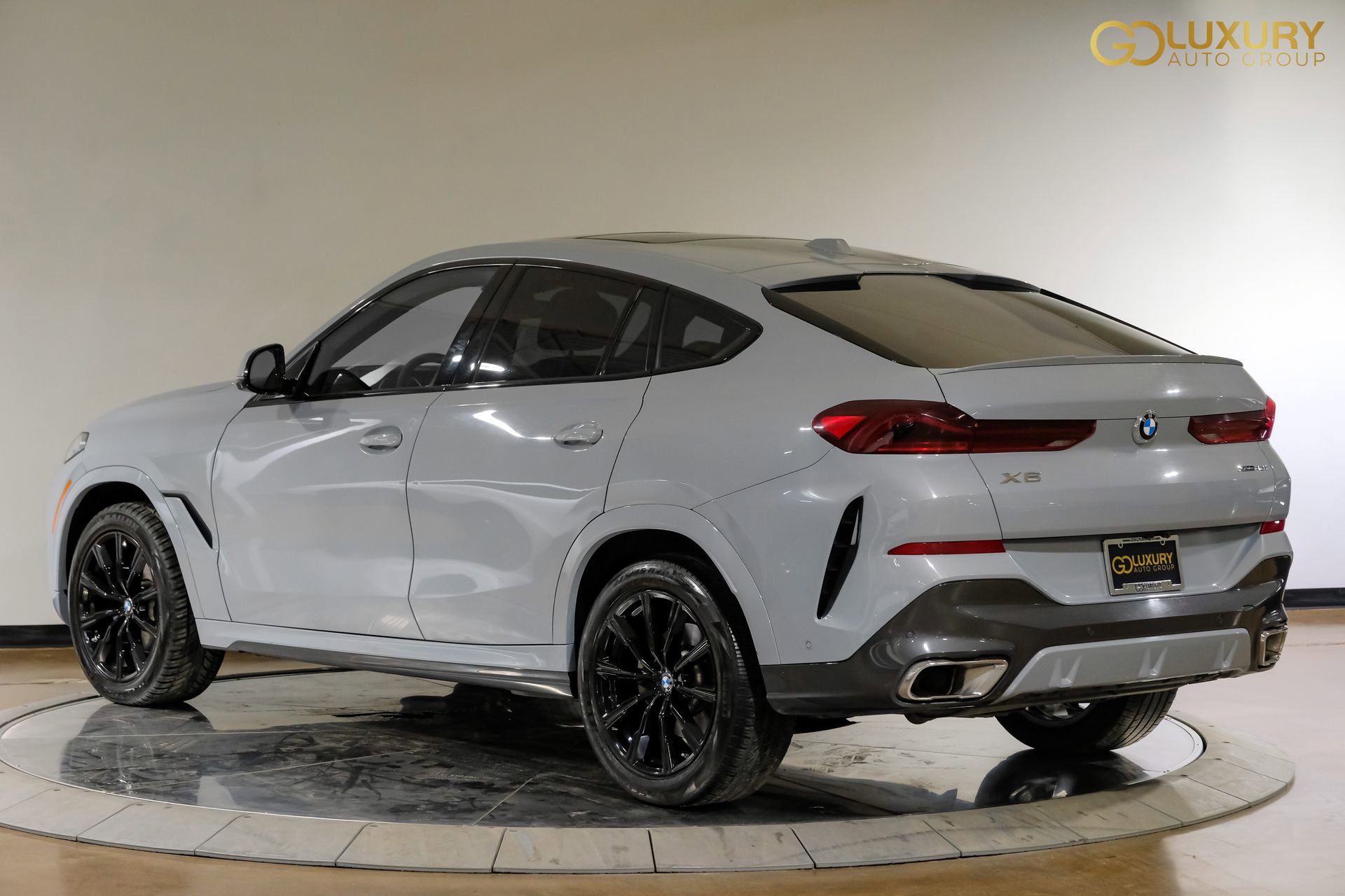 Used 2025 BMW X6 xDrive40i w/ Climate Comfort Package AWD/4WD image 12