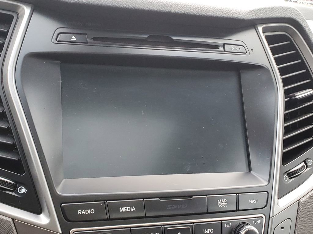 Used 2017 Hyundai Santa Fe SE w/ SE Ultimate Tech Package 03 image 25