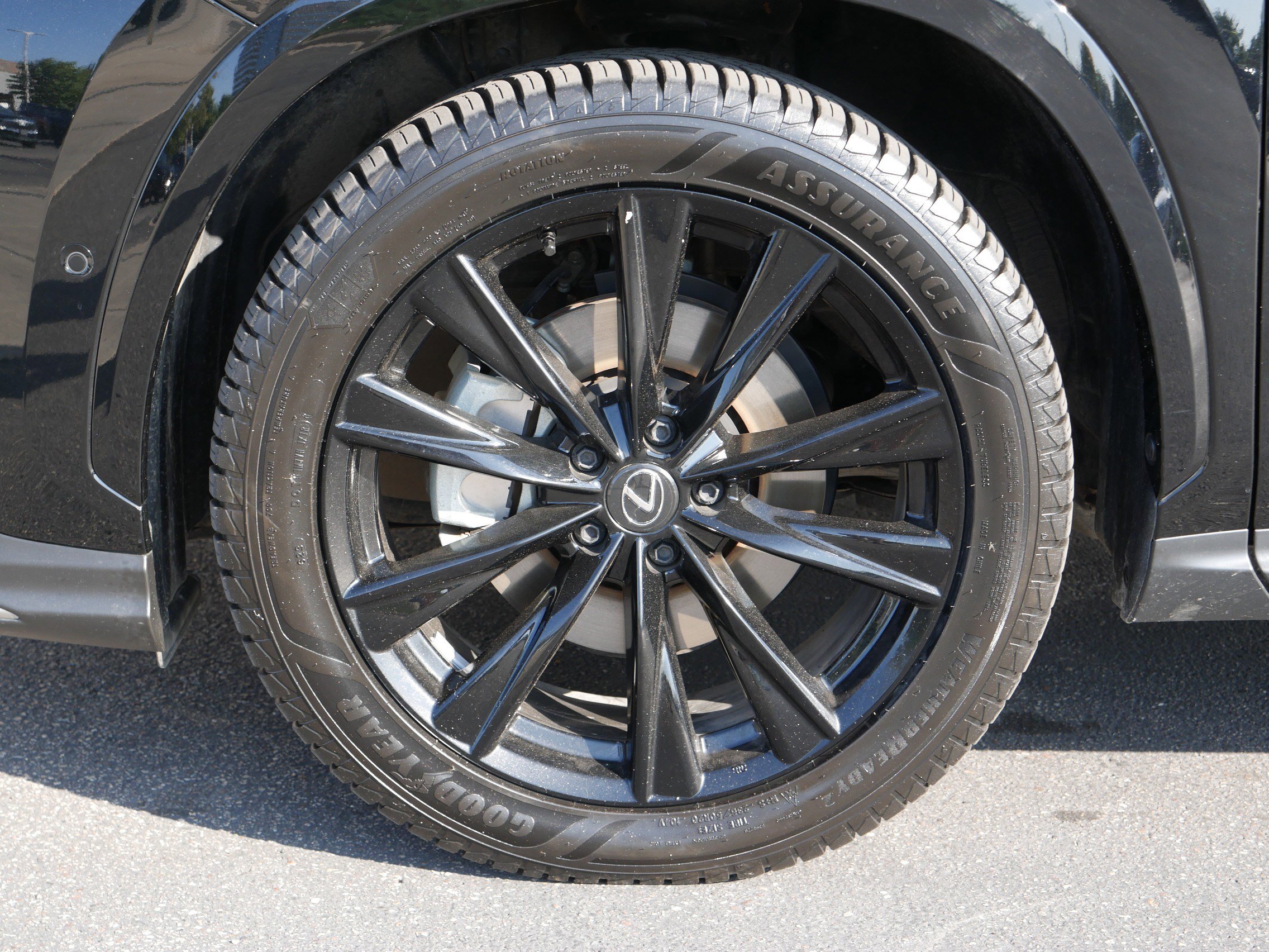 Used 2025 Lexus NX 450h+ F Sport image 15