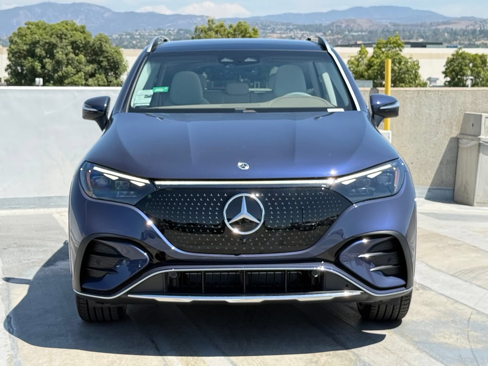 New 2027 Mercedes-Benz EQE 320+ SUV image 4