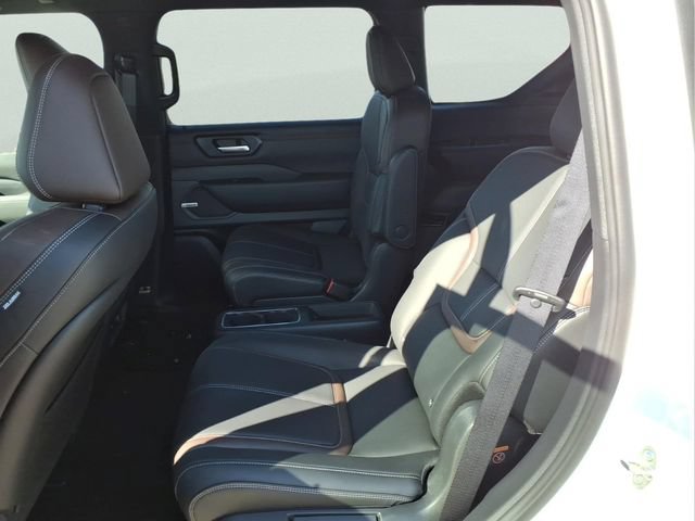 New 2026 Nissan Armada SL w/ Captain's Chari Seat Package AWD/4WD image 25