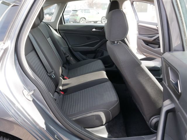 Certified 2024 Volkswagen Jetta S image 19