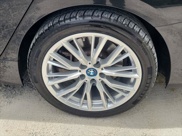Used 2024 BMW 330e RWD image 7